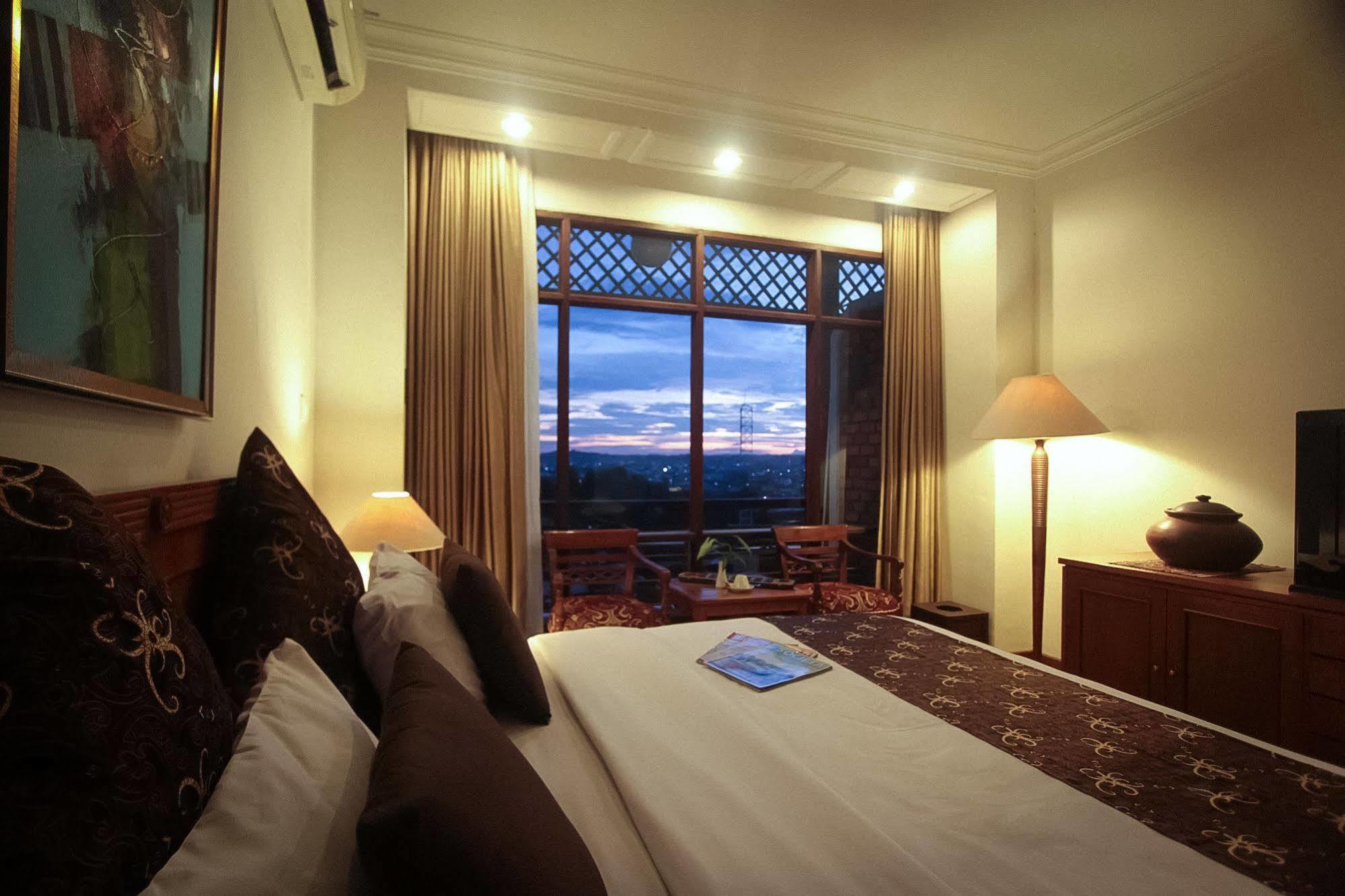 Mesra Business & Resort Hotel Samarinda Eksteriør billede