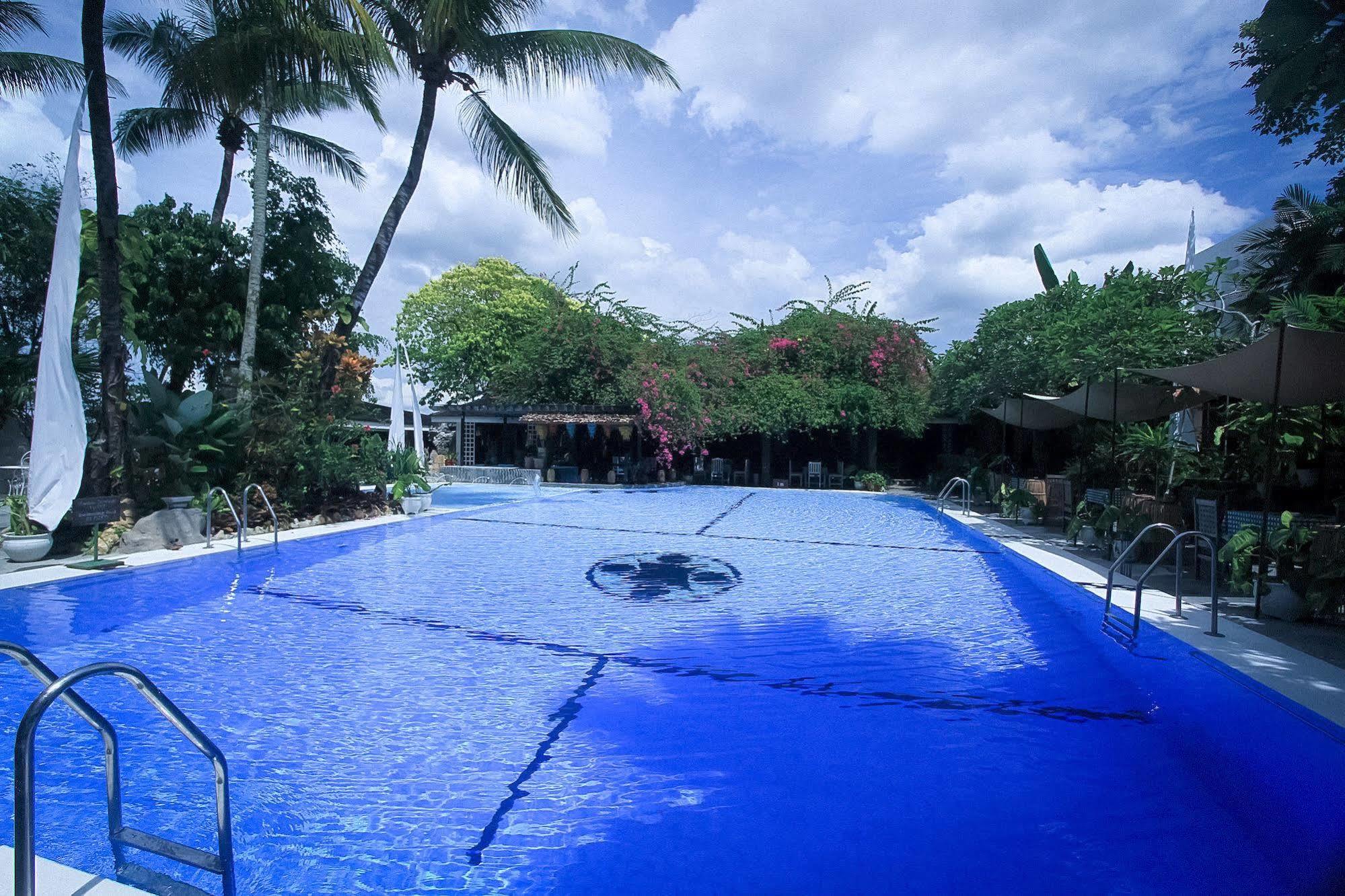 Mesra Business & Resort Hotel Samarinda Eksteriør billede